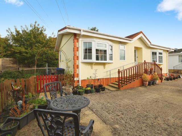 Park Home for sale in Amesbury
