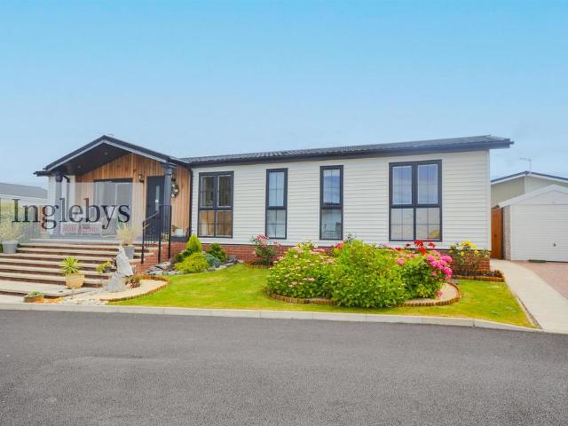 Park Home for sale in Saltburn, Redcar And Cleveland