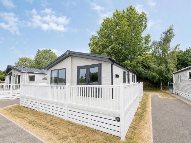 Park Home for sale in Westgate-on-Sea, Acol