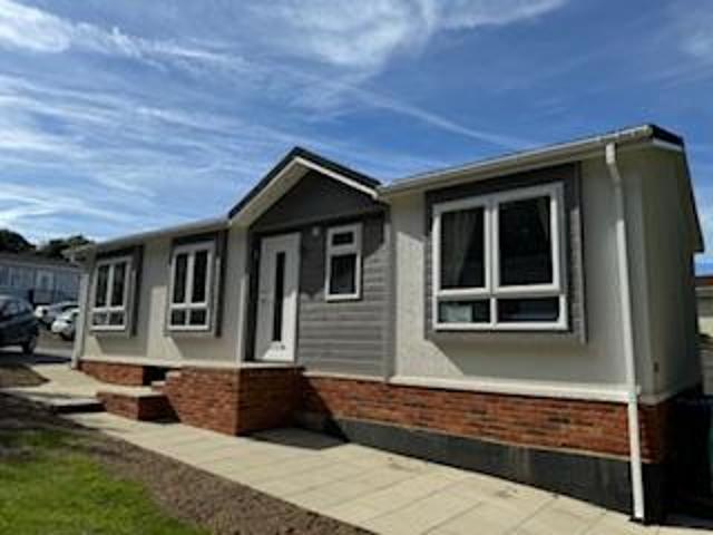 Park Home for sale in Pouchen End, Isle Of Man