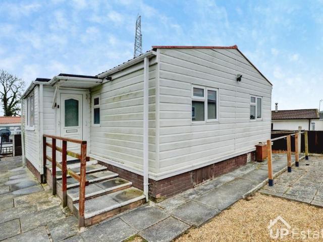Park Home for sale in Whitestone, Camp Hill