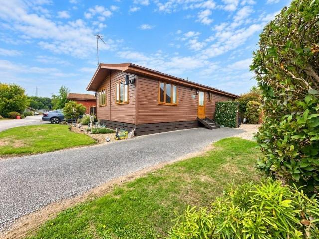 Park Home for sale in Barmby Moor, East Riding Of Yorkshire