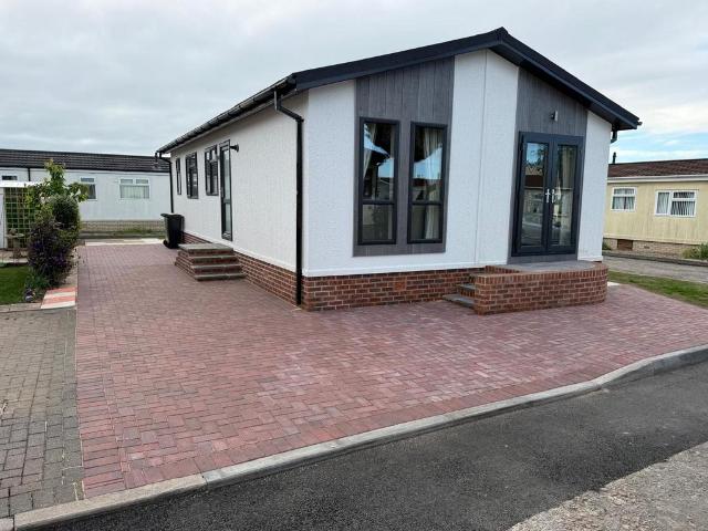 Park Home for sale in Perton, Great Chatwell