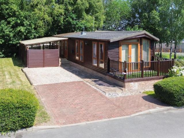 Park Home for sale in Egginton, East Midlands
