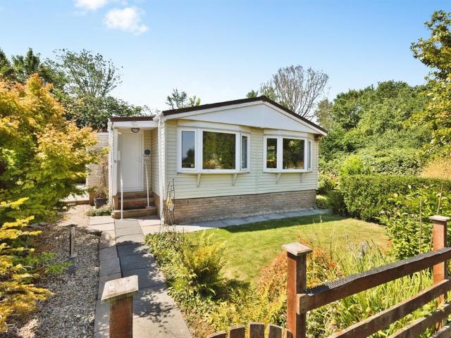 Park Home for sale in Yeovil Without, Somerset