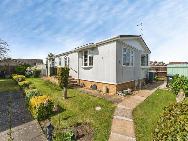 Park Home for sale in Barway, Cambridgeshire