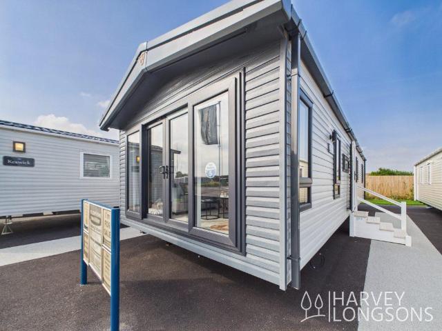 Park Home for sale in Eastbridge, Suffolk
