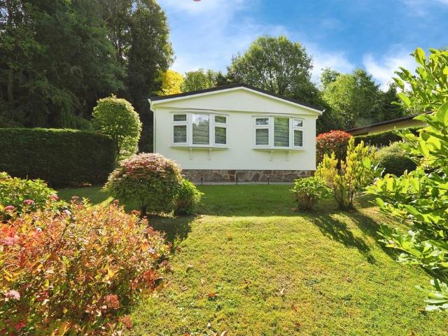 Park Home for sale in Kedleston, East Midlands