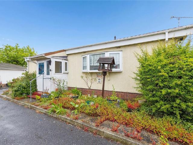 Park Home for sale in Ramsden Crays, Crays Hill