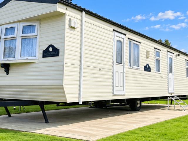 Park Home for sale in Garretts, Swale