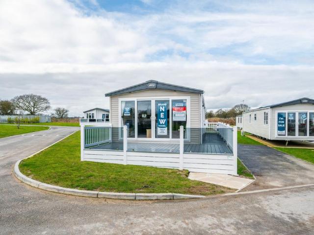 Park Home for sale in Eastbridge, Suffolk