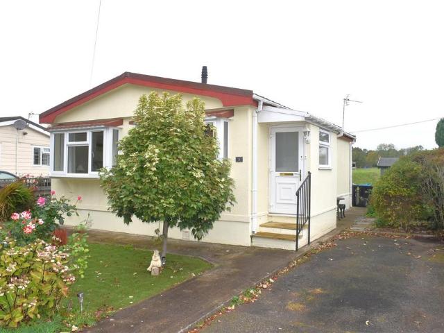 Park Home for sale in Little Studley Park, Ripon