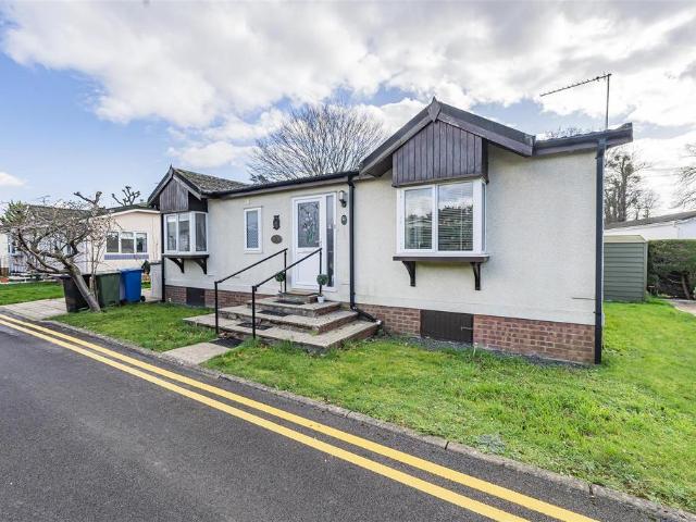 Park Home for sale in Bray