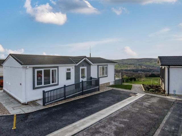 Park Home for sale in Barkisland, West Yorkshire