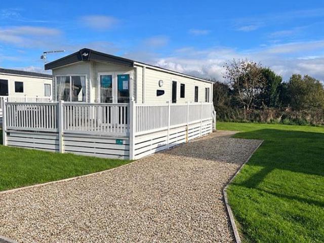 Park Home for sale in St. Newlyn East, Cornwall