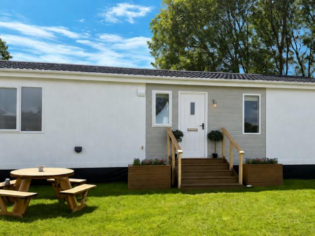 Park Home for sale in Barholm, Lincolnshire