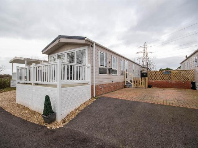 Park Home for sale in Longford, Pamington
