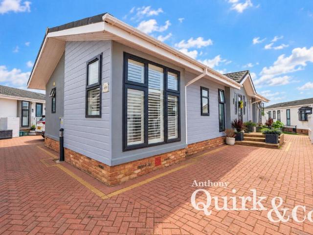 Park Home for sale in Rettendon, Chelmsford