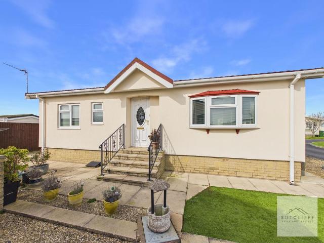 Park Home for sale in Cabus, Lancashire