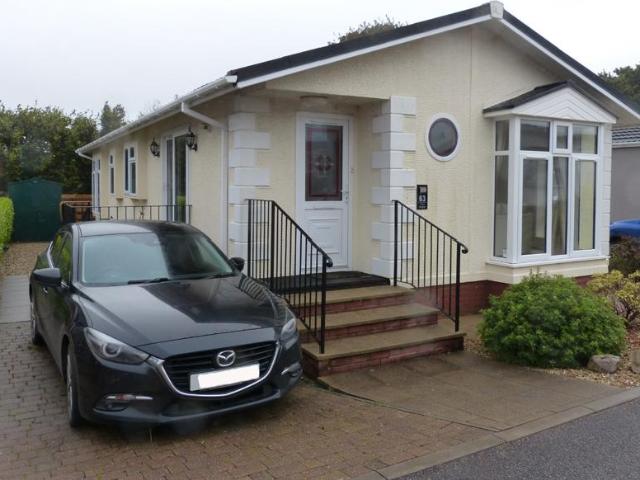 Park Home for sale in Coosebean, Penweathers