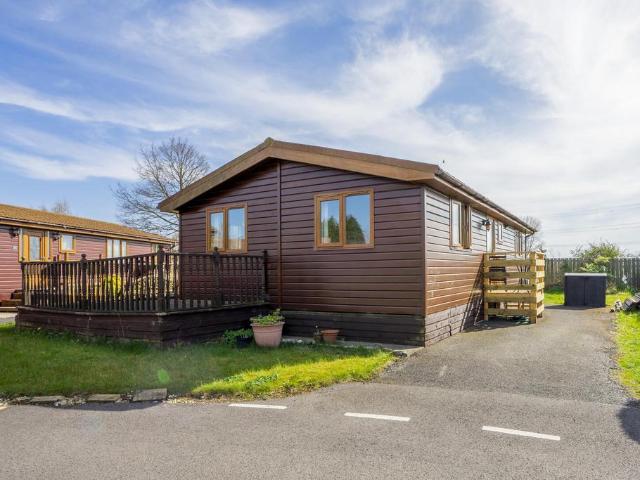 Park Home for sale in Barmby Moor, East Riding Of Yorkshire