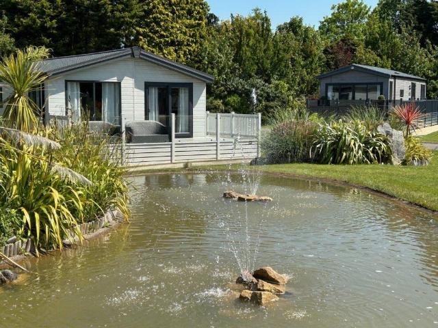 Park Home for sale in Carnkief, Penwartha Coombe