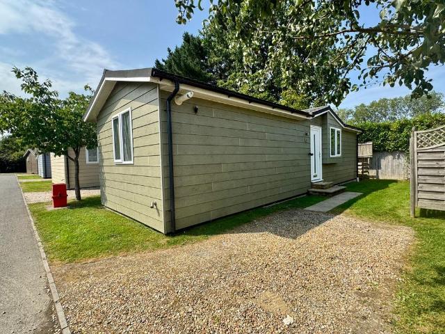 Park Home for sale in Chiddingly, Cross In Hand