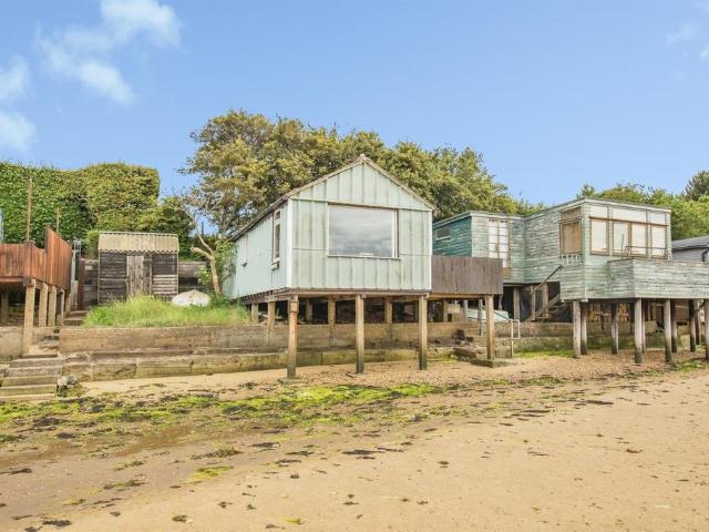 Park Home for sale in Dale Hill, Essex