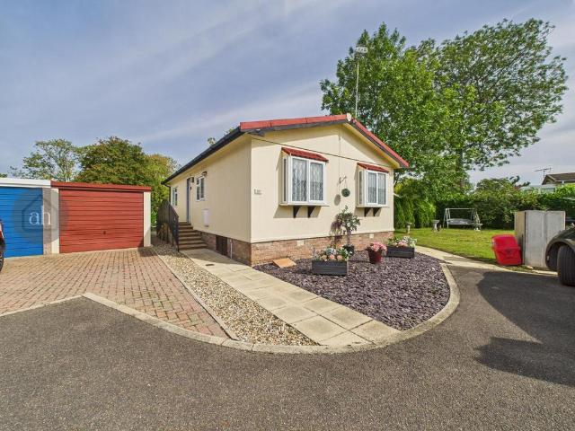 Park Home for sale in Chedburgh, Suffolk