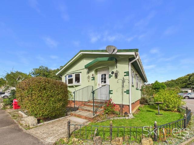 Park Home for sale in Charing, Ashford