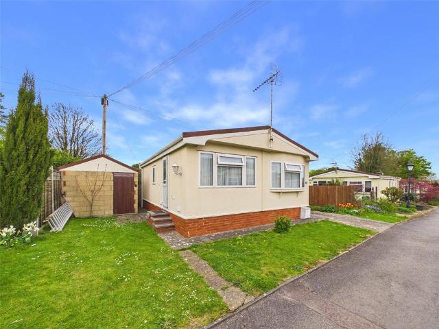 Park Home for sale in Marle Hill, Cheltenham