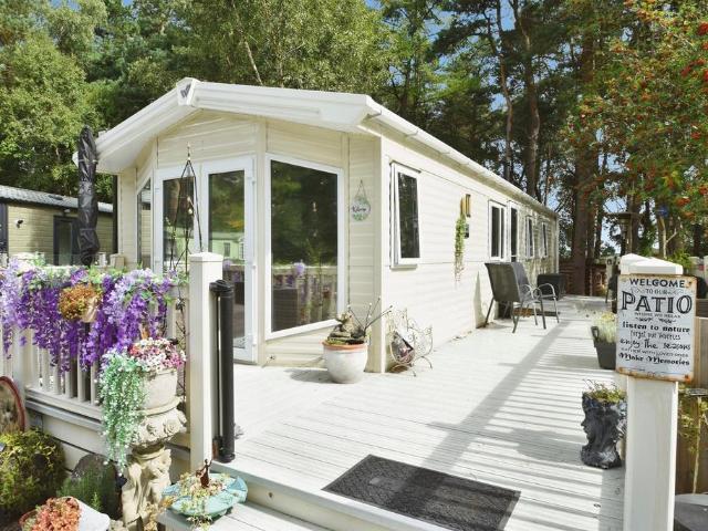 Park Home for sale in Beckwithshaw, North Yorkshire