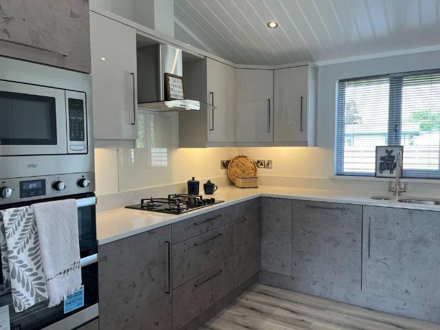 Park Home for sale in Barway, Cambridgeshire