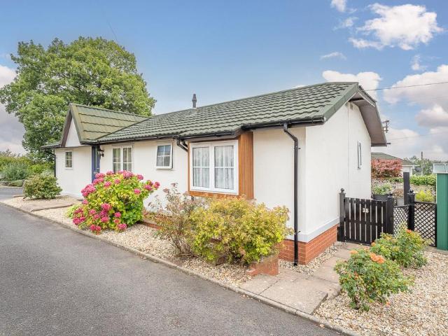 Park Home for sale in Doddington, Shropshire