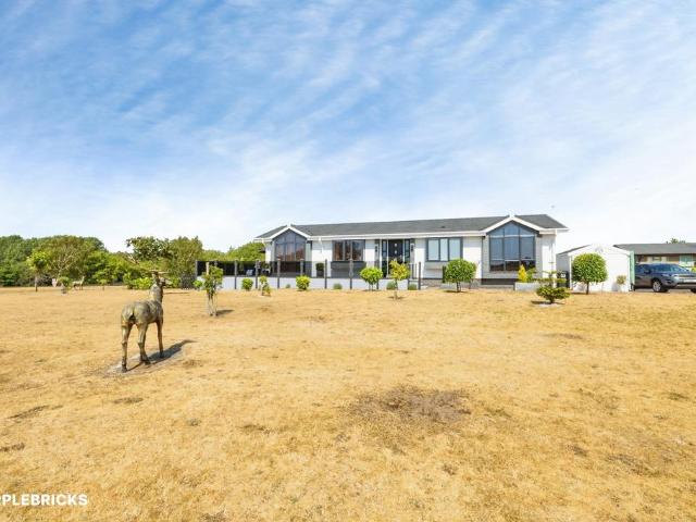 Park Home for sale in Ingleby, Lincolnshire
