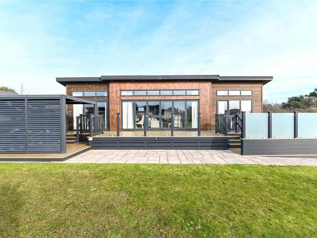 Park Home for sale in Milford-on-Sea, Ashurst Bridge