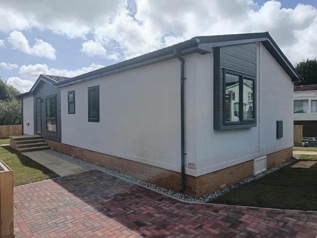 Park Home for sale in Gluvian, St Columb Major
