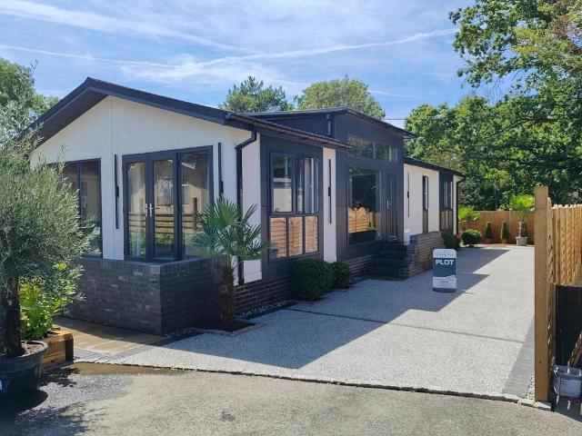 Park Home for sale in Newell Green