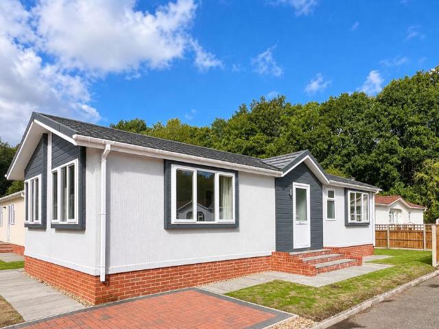 Park Home for sale in Up Nately, Basingstoke and Deane