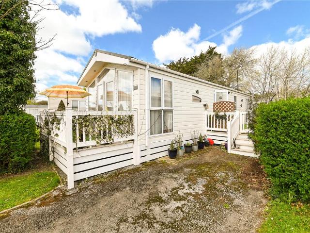 Park Home for sale in Milford-on-Sea, Ashurst Bridge
