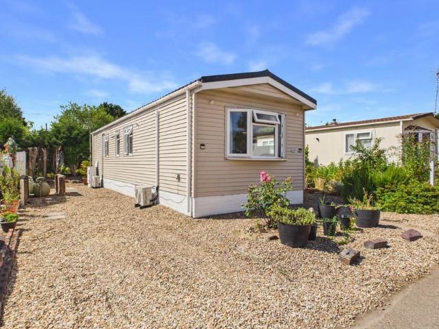 Park Home for sale in Walesby CP, Alverton