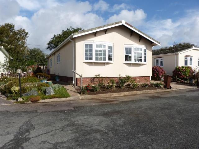 Park Home for sale in Fraddon, Cornwall