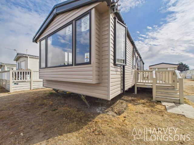Park Home for sale in Felixstowe, Eastbridge