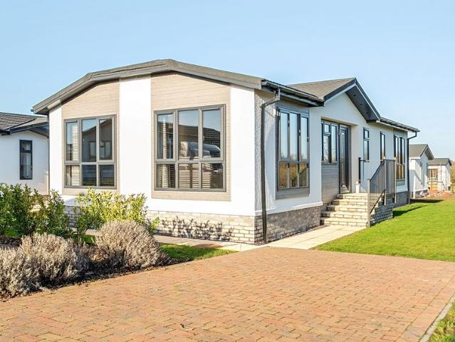 Park Home for sale in East Tuddenham, Norfolk