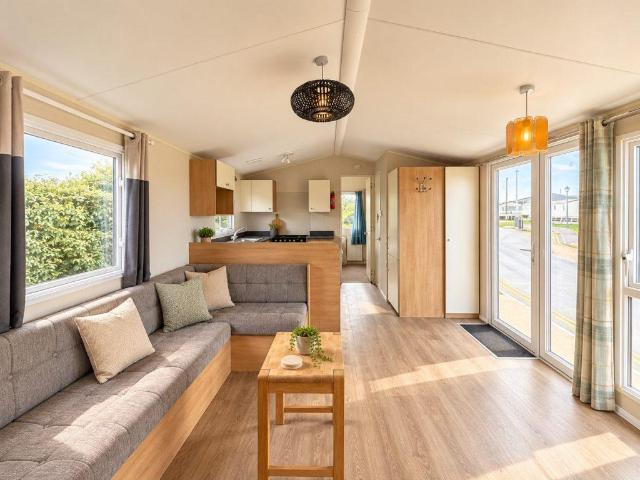 Park Home for sale in Leysdown-on-Sea, Swale