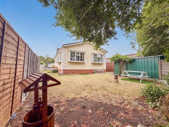 Park Home for sale in Arrington, Cambridgeshire