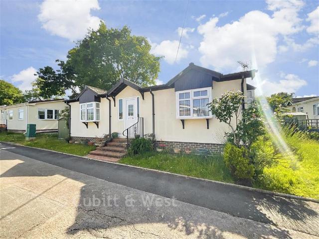 Park Home for sale in Petersfield, Bolton Low Houses
