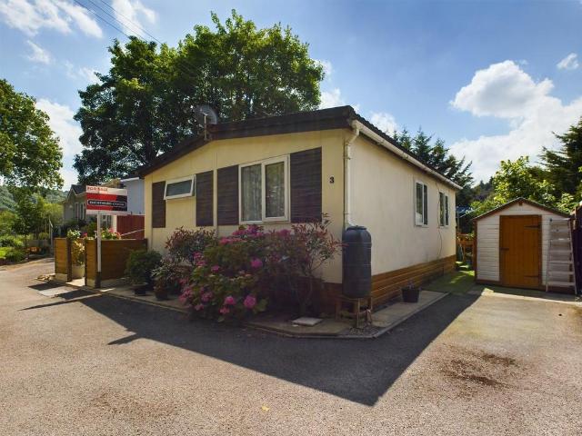 Park Home for sale in Bromsberrow Heath, Gloucestershire