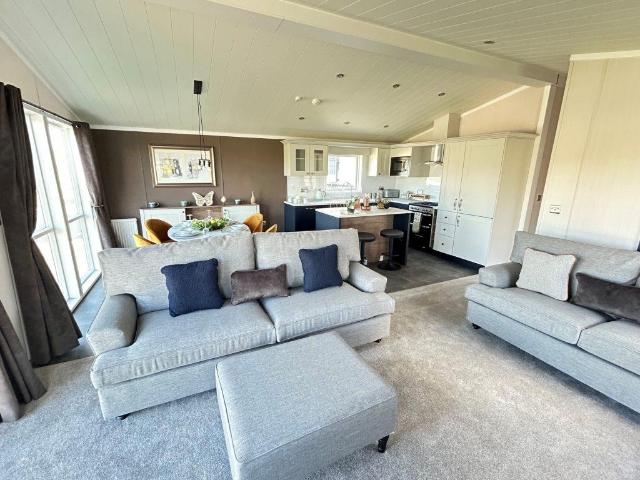 Park Home for sale in Stanford Bishop, Herefordshire