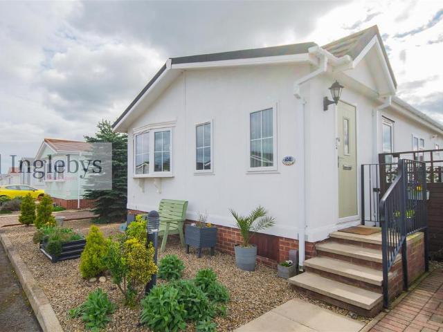 Park Home for sale in Saltburn, Redcar And Cleveland